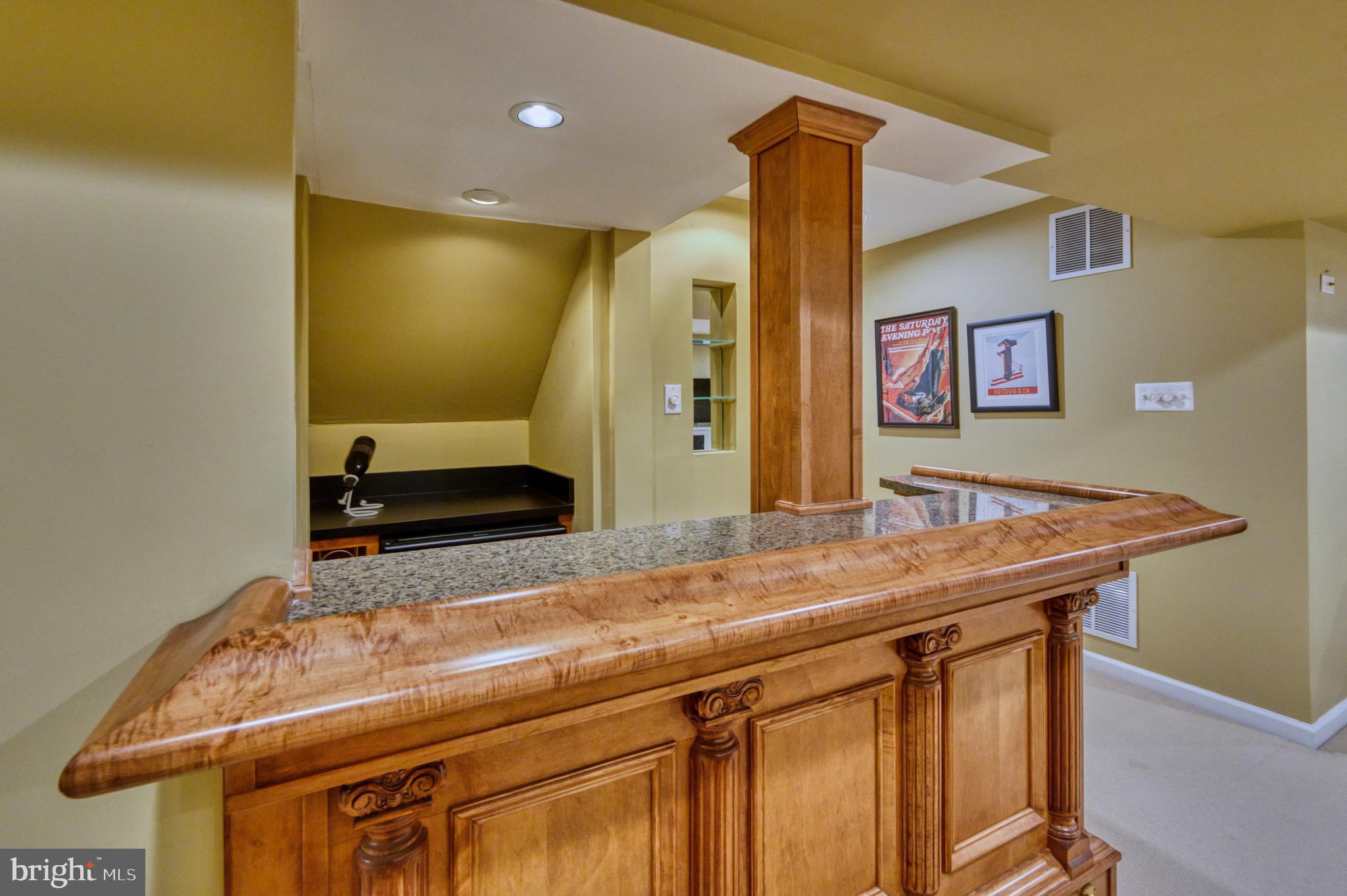 12715 Fox Woods Dr