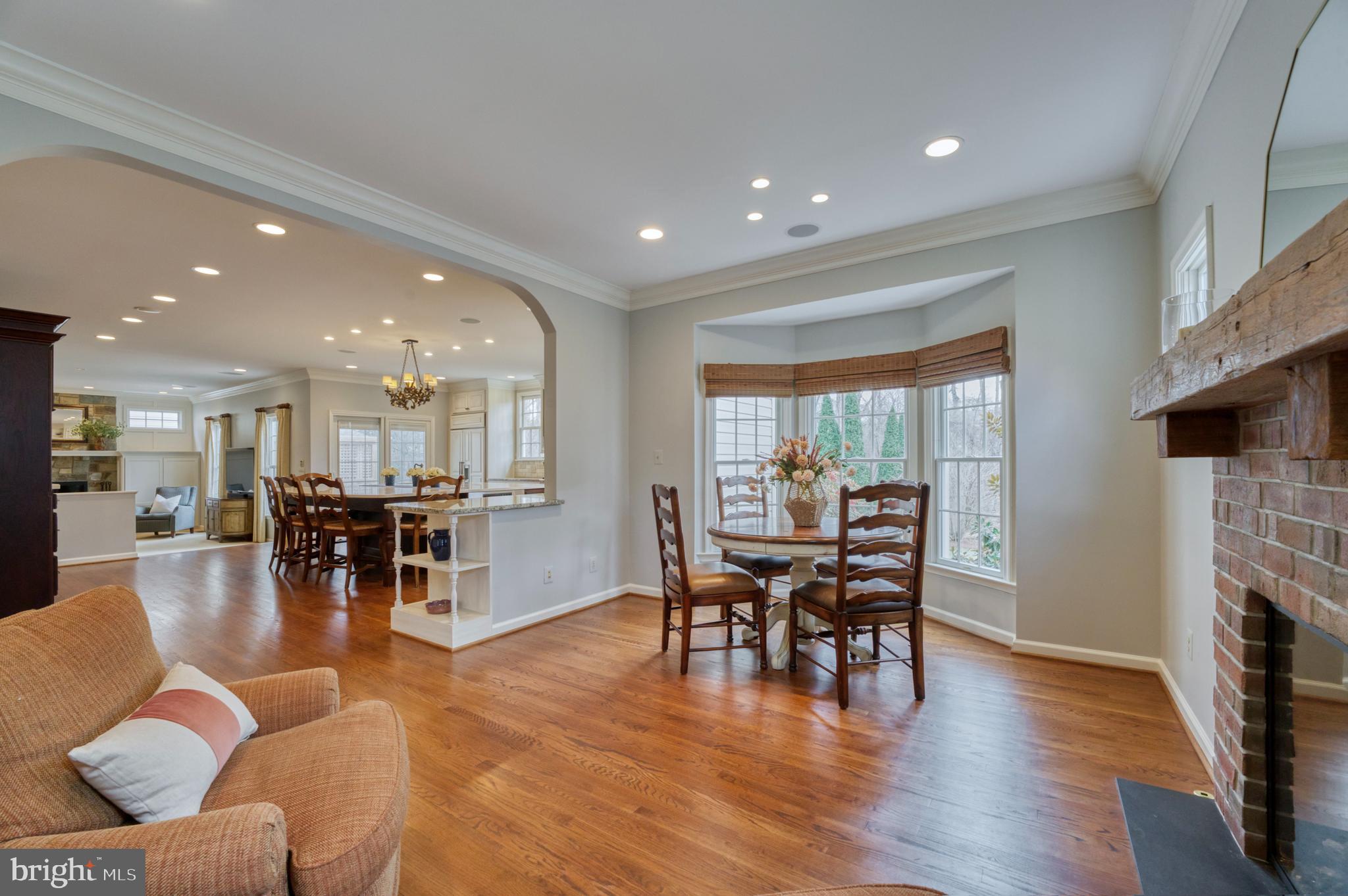 12715 Fox Woods Dr