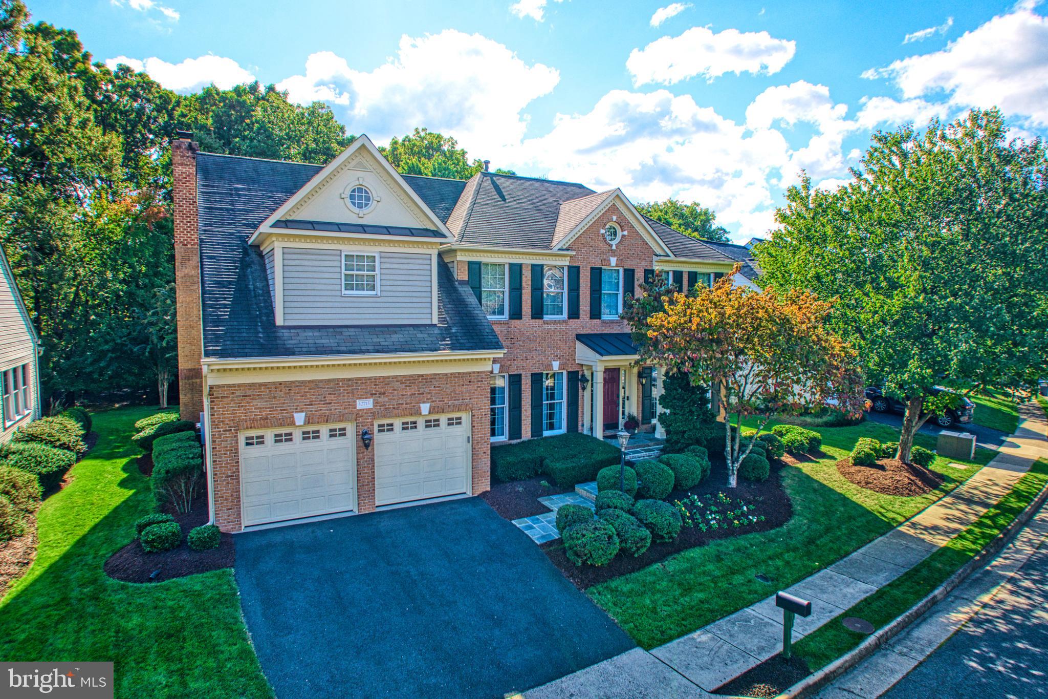 12715 Fox Woods Dr