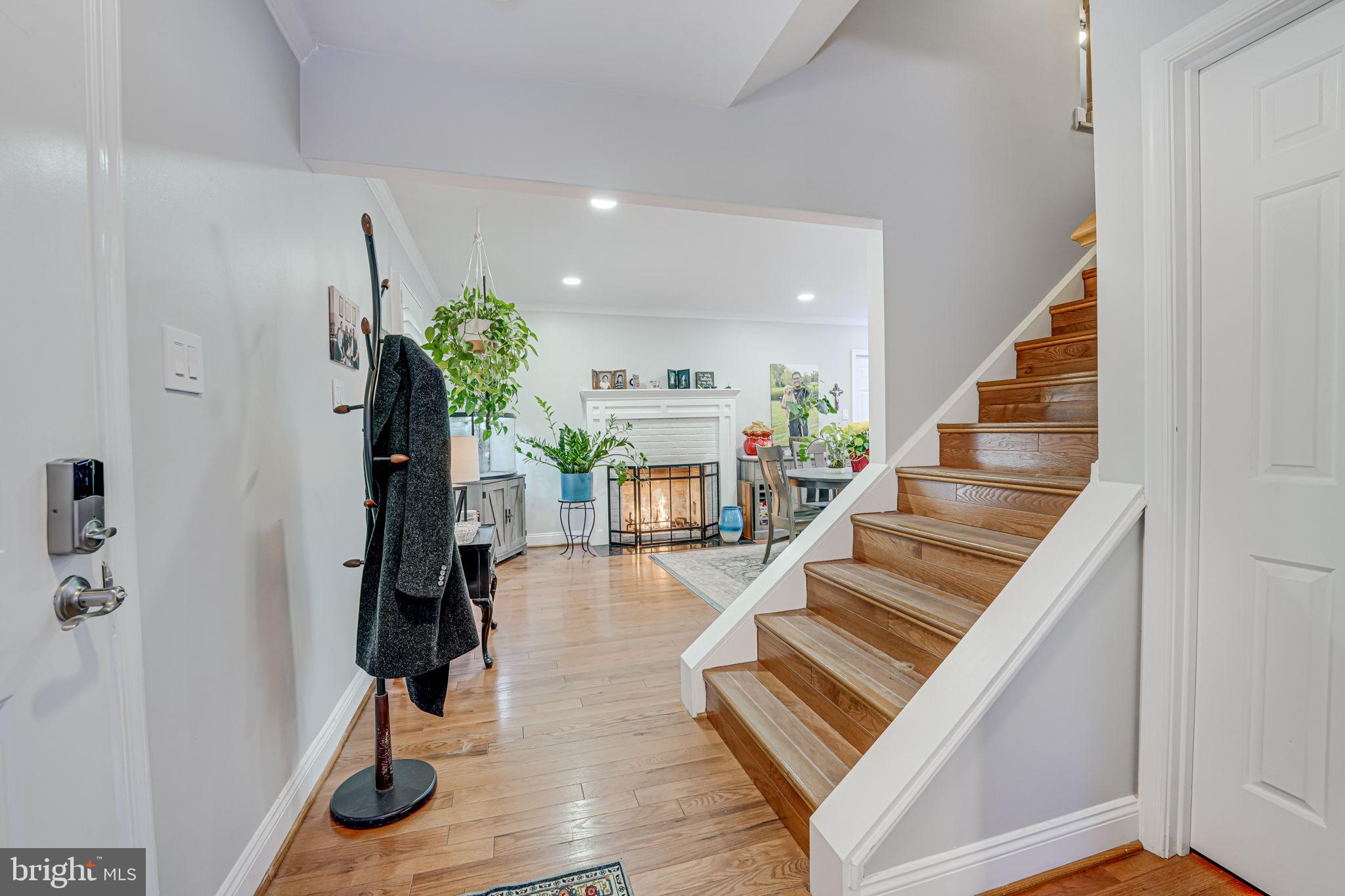 5440 Clubside Ln