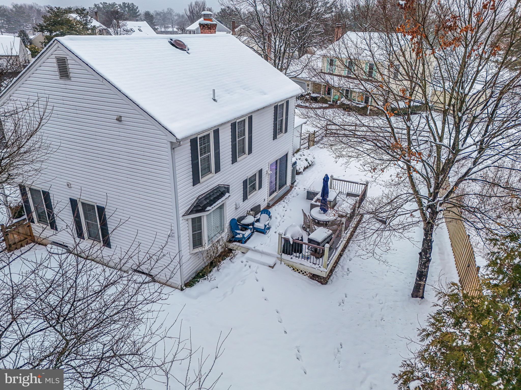 5440 Clubside Ln