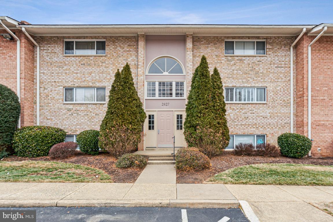 2827 Kalmia Lee Ct #201