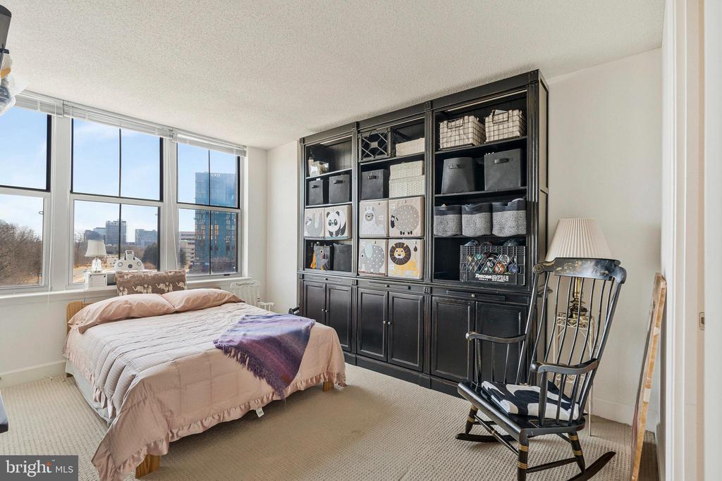 11800 SUNSET HILLS ROAD 522