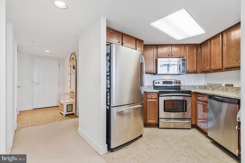11800 SUNSET HILLS ROAD 522