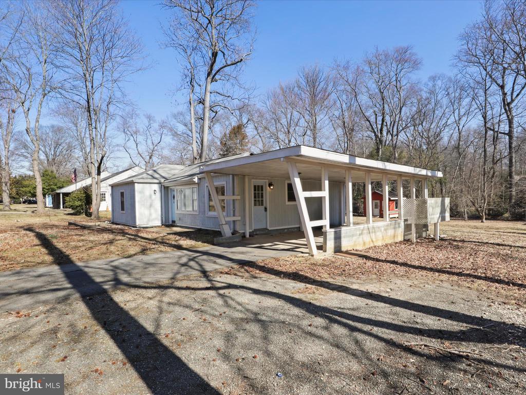 7717 FRANCES DR
