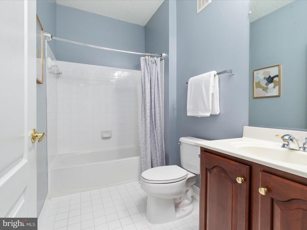 12165 Abington Hall Pl #203