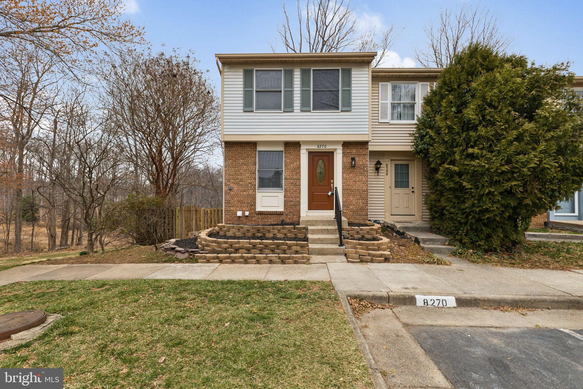 8270 Crestmont Cir