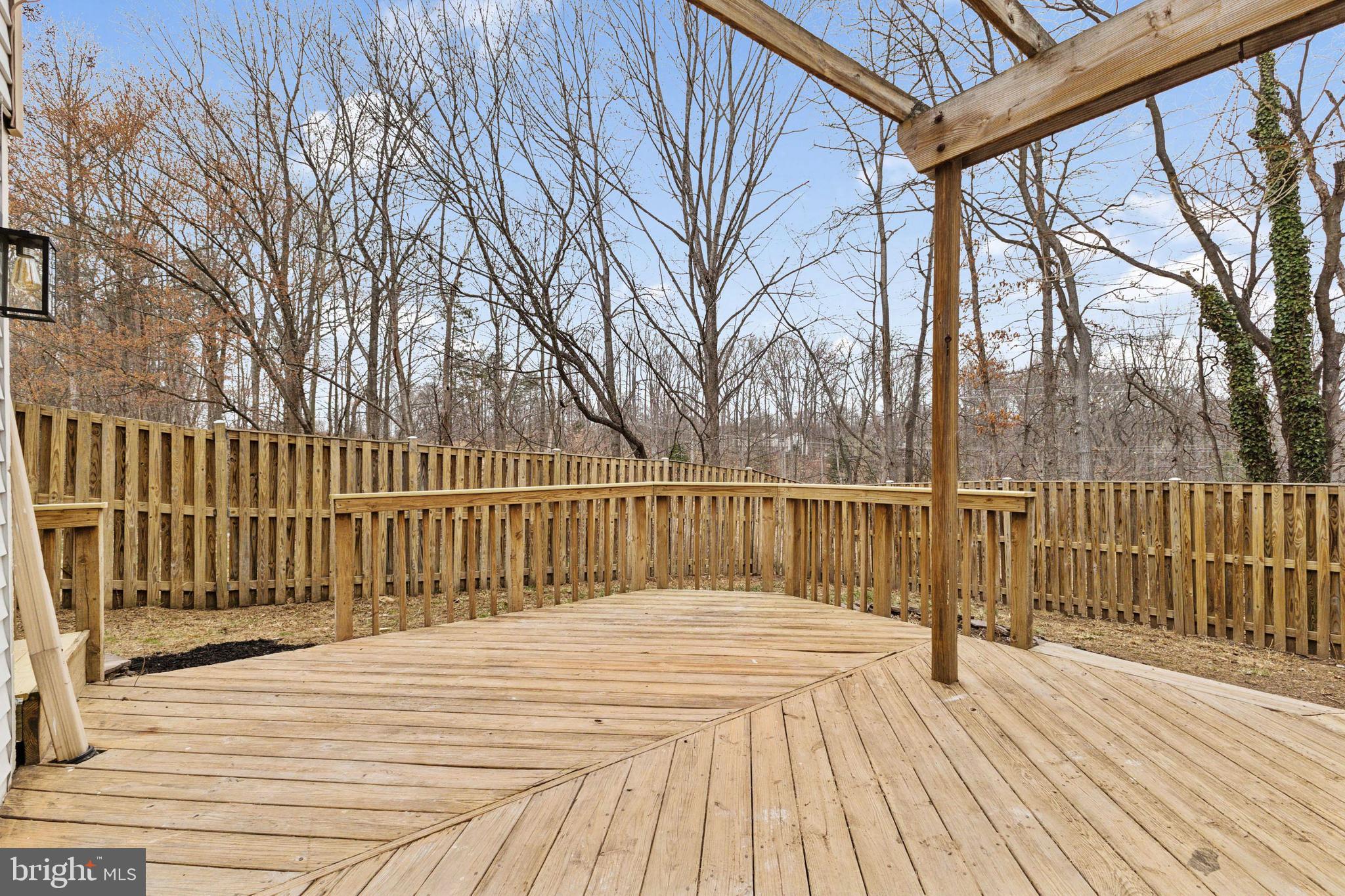 8270 Crestmont Cir