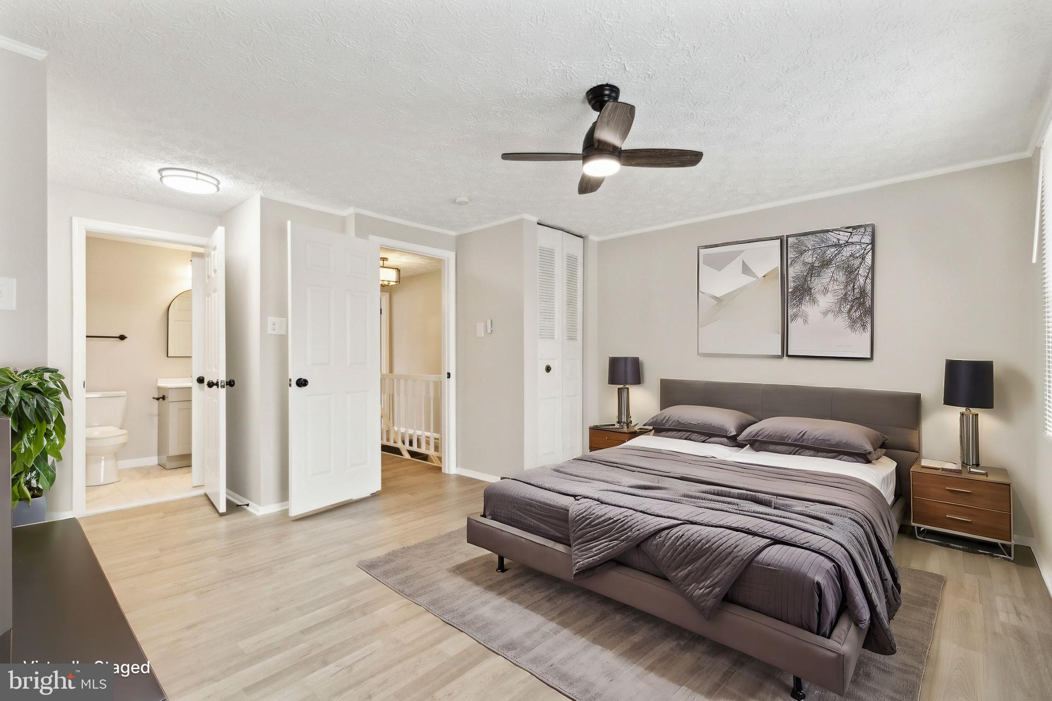 8270 Crestmont Cir