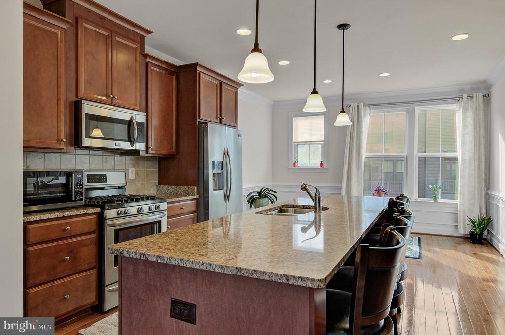3687 AMBROSE HILLS RD