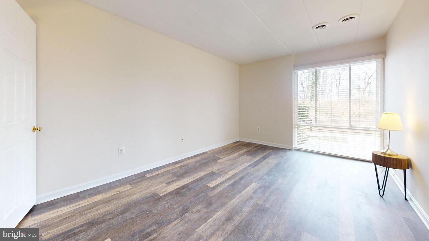 2607 Redcoat Dr #251