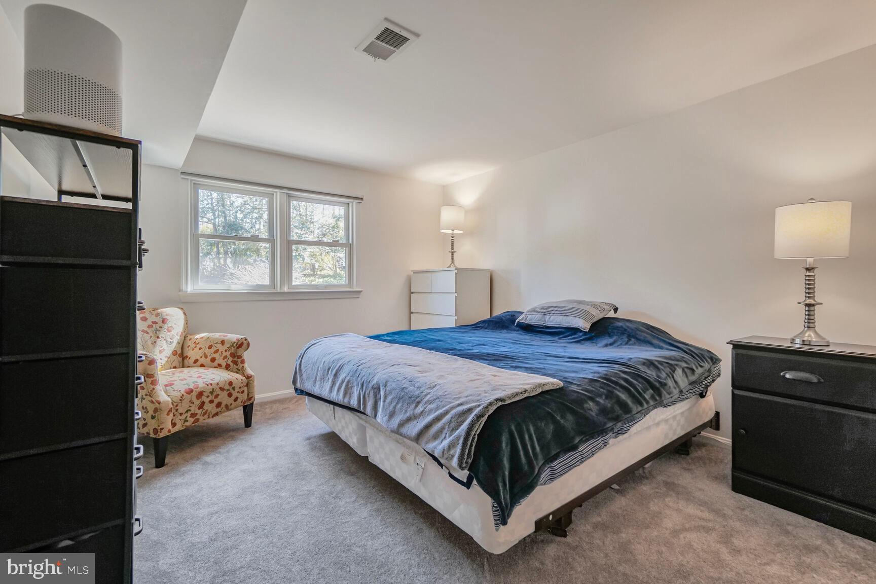 2010 POWHATAN STREET