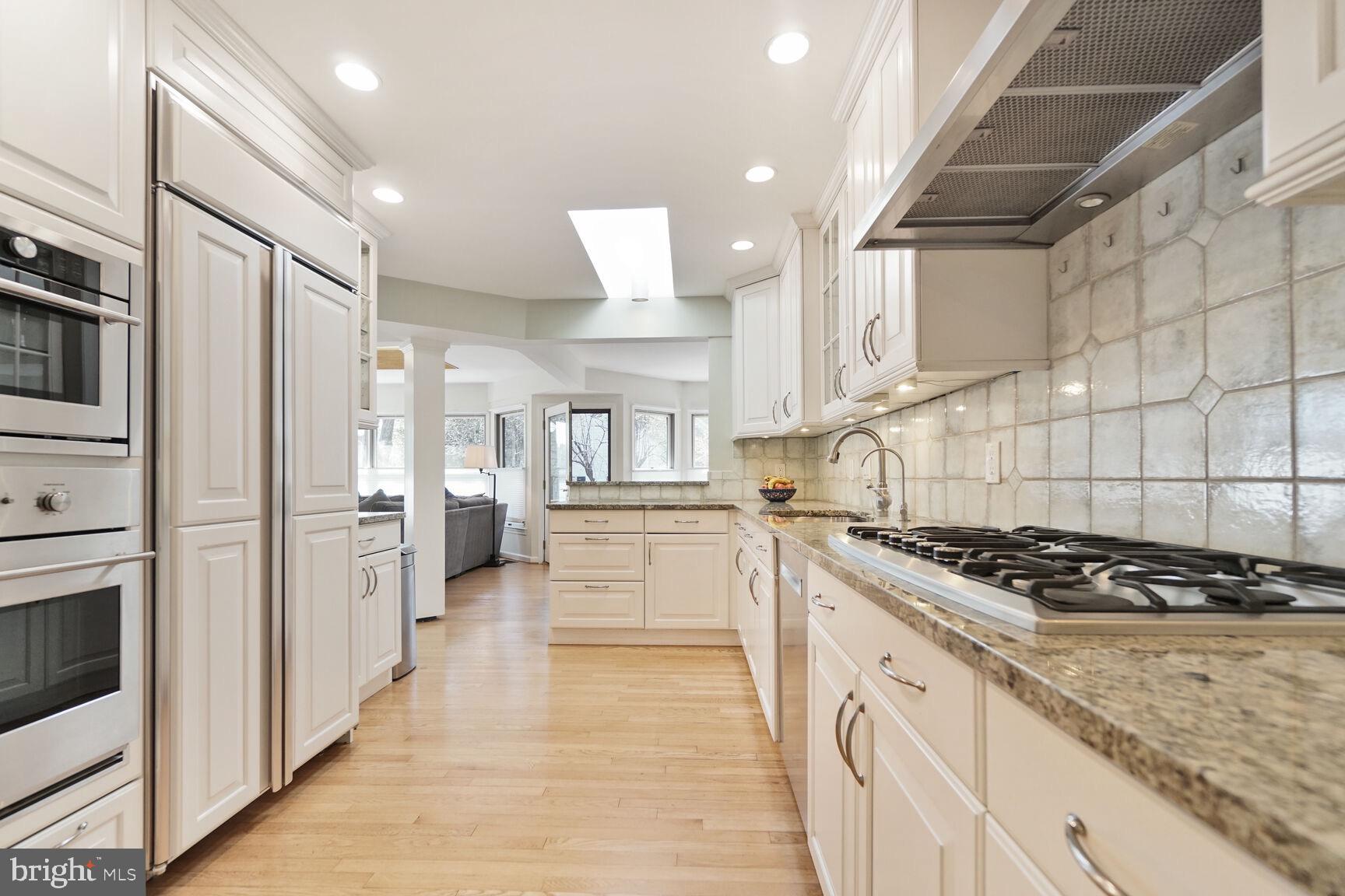 2010 POWHATAN STREET