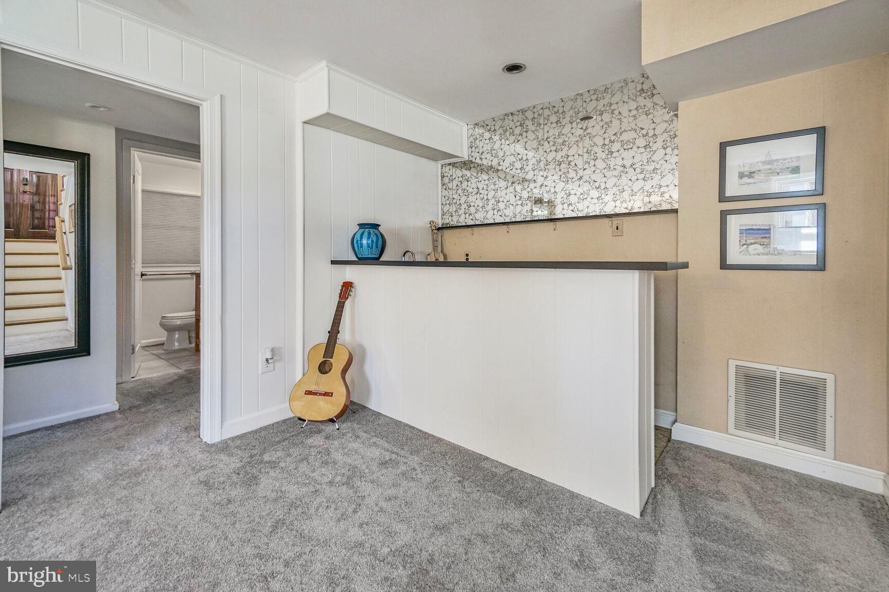 2010 POWHATAN STREET