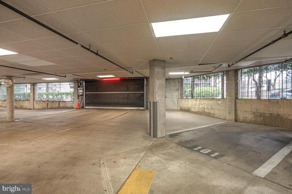 5575 Seminary Rd #213