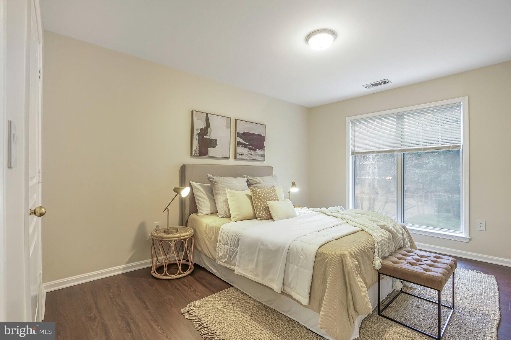 5575 Seminary Rd #213