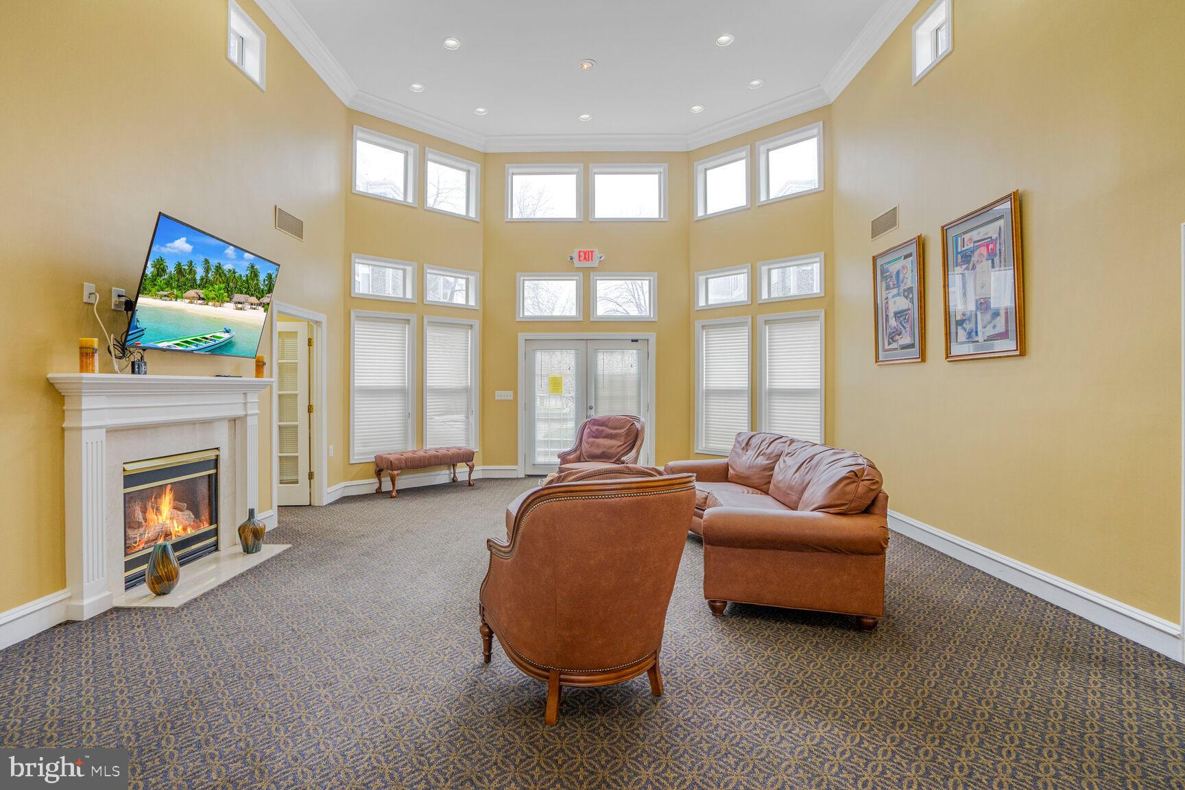 5575 Seminary Rd #213