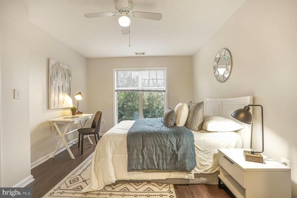 5575 Seminary Rd #213