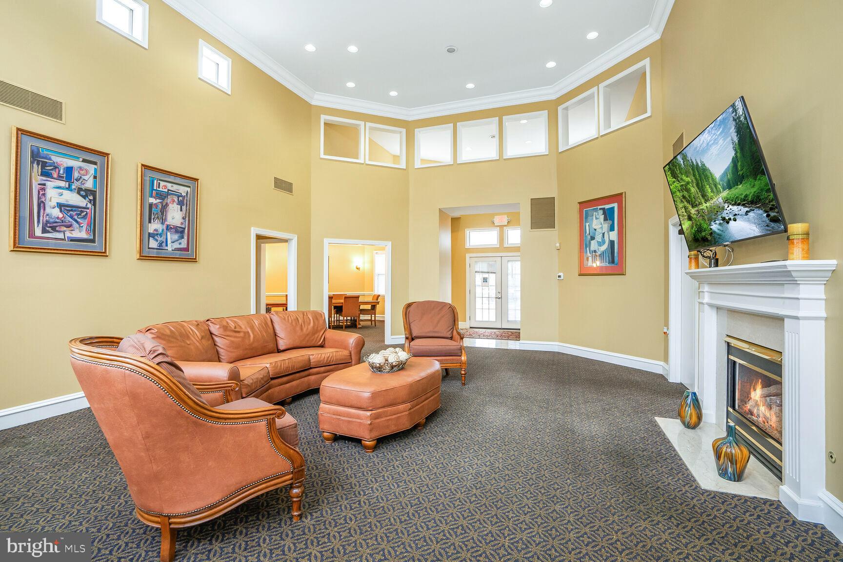 5575 Seminary Rd #213