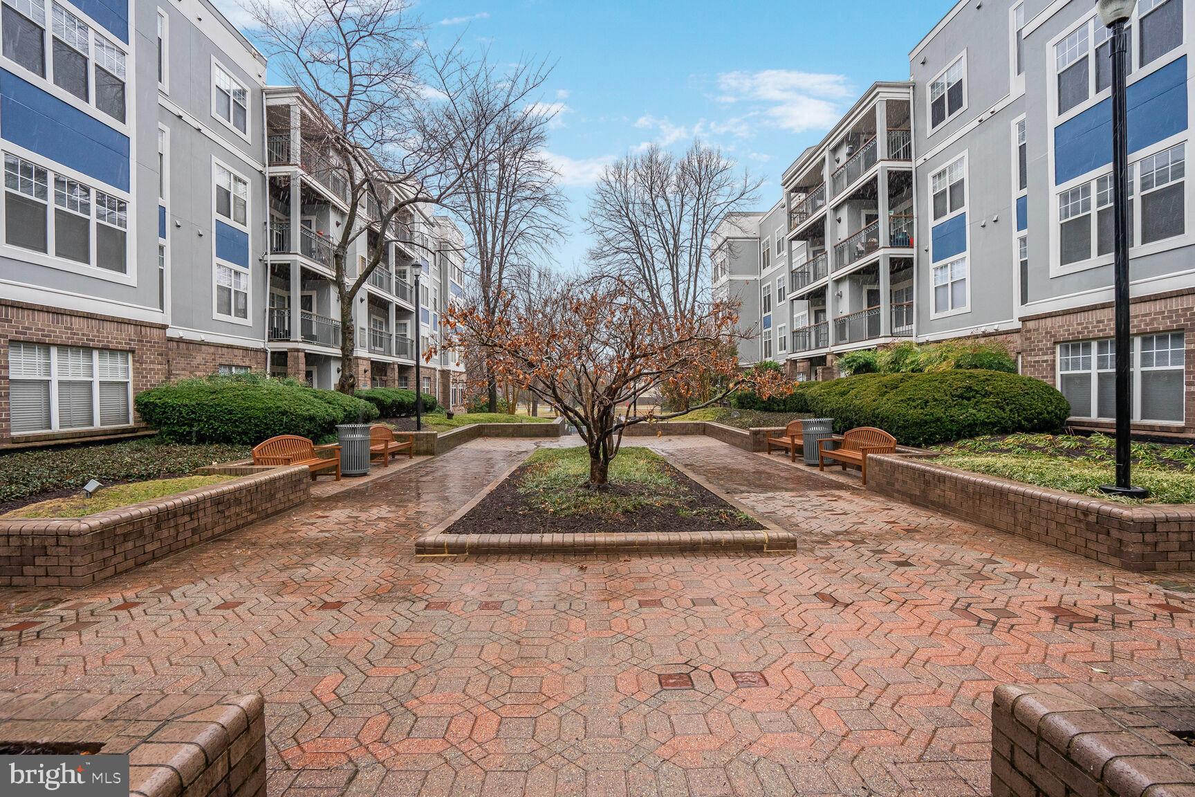5575 Seminary Rd #213