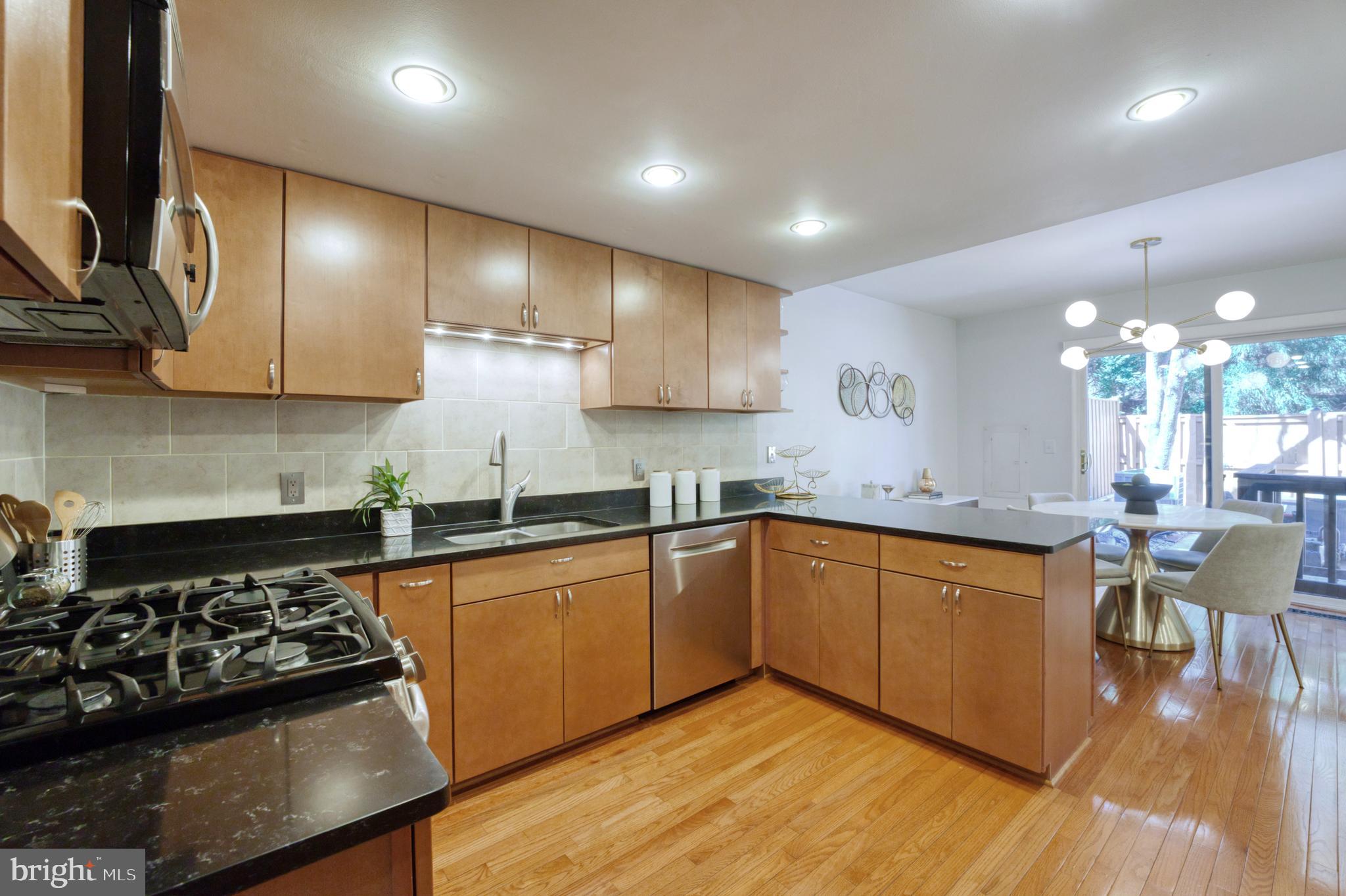 2211 Cedar Cove Ct
