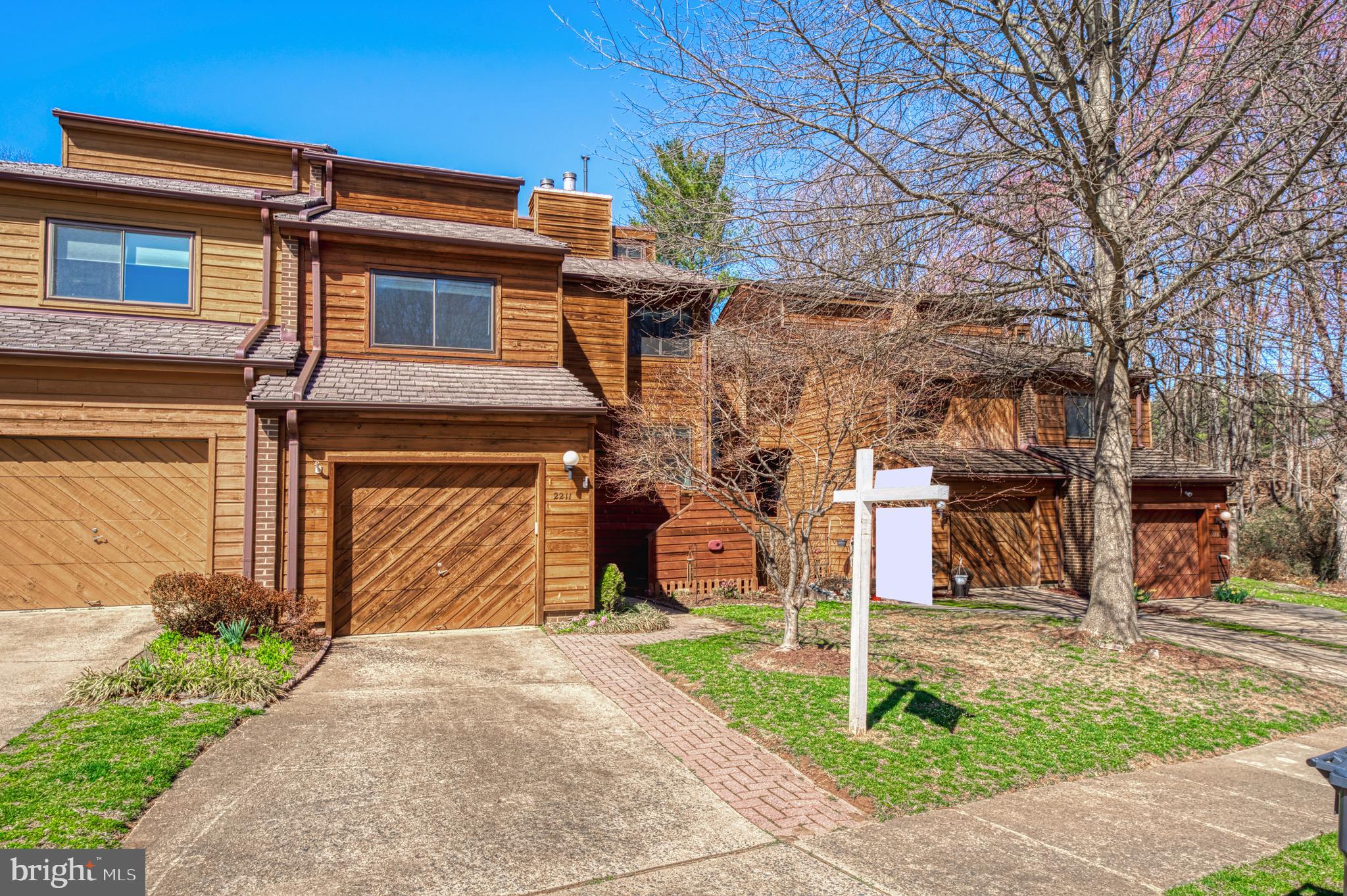 2211 Cedar Cove Ct