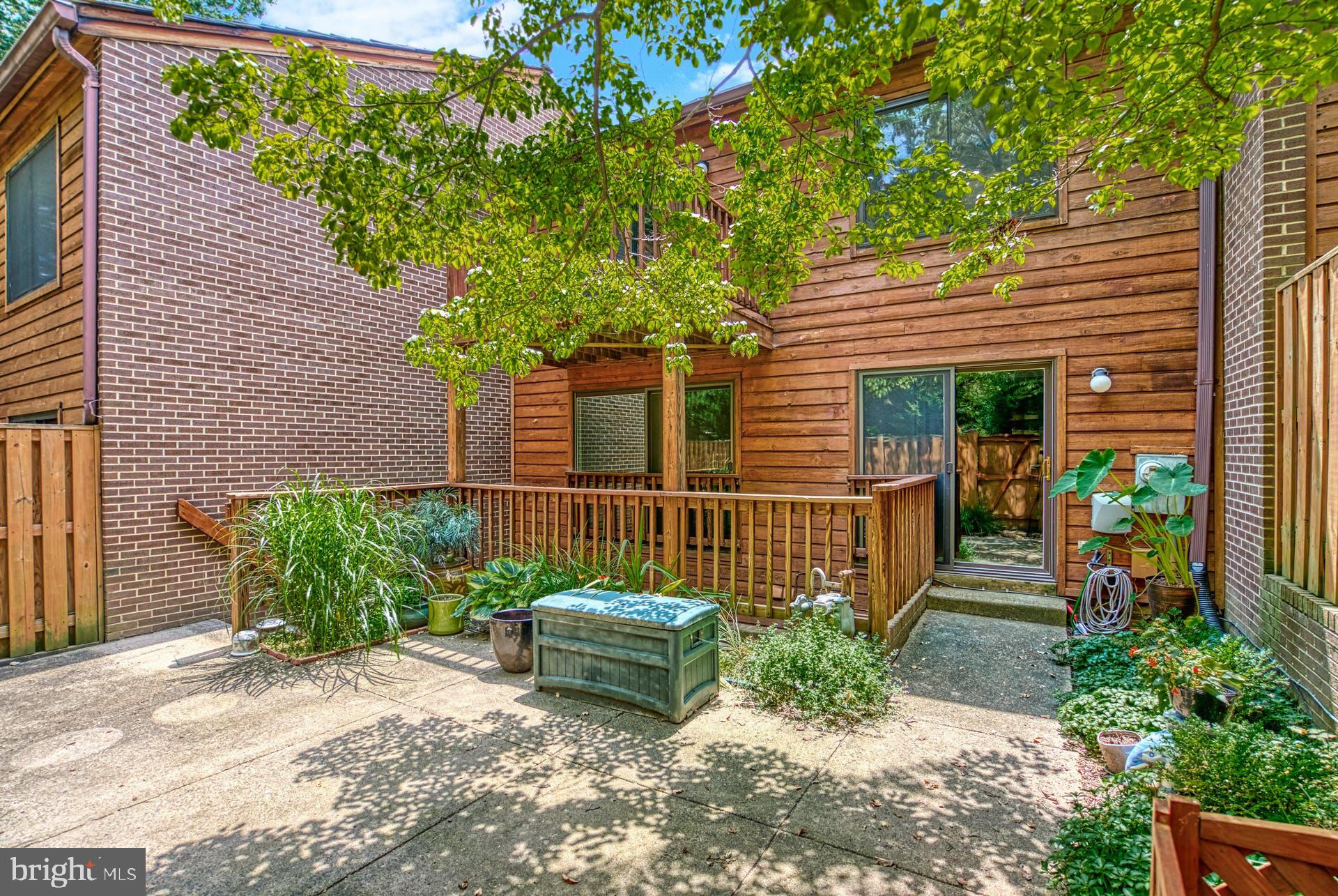 2211 Cedar Cove Ct