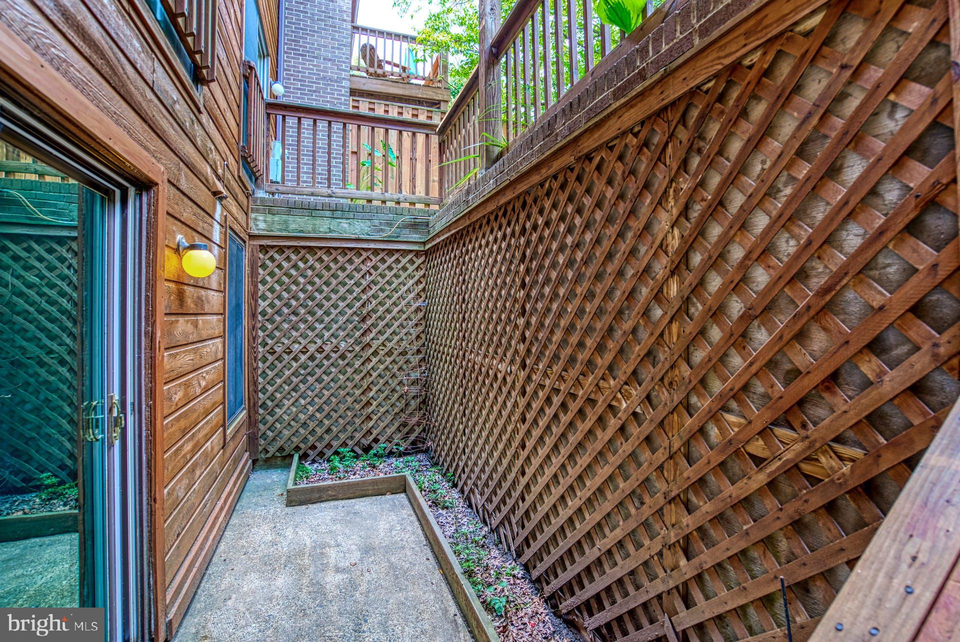 2211 Cedar Cove Ct