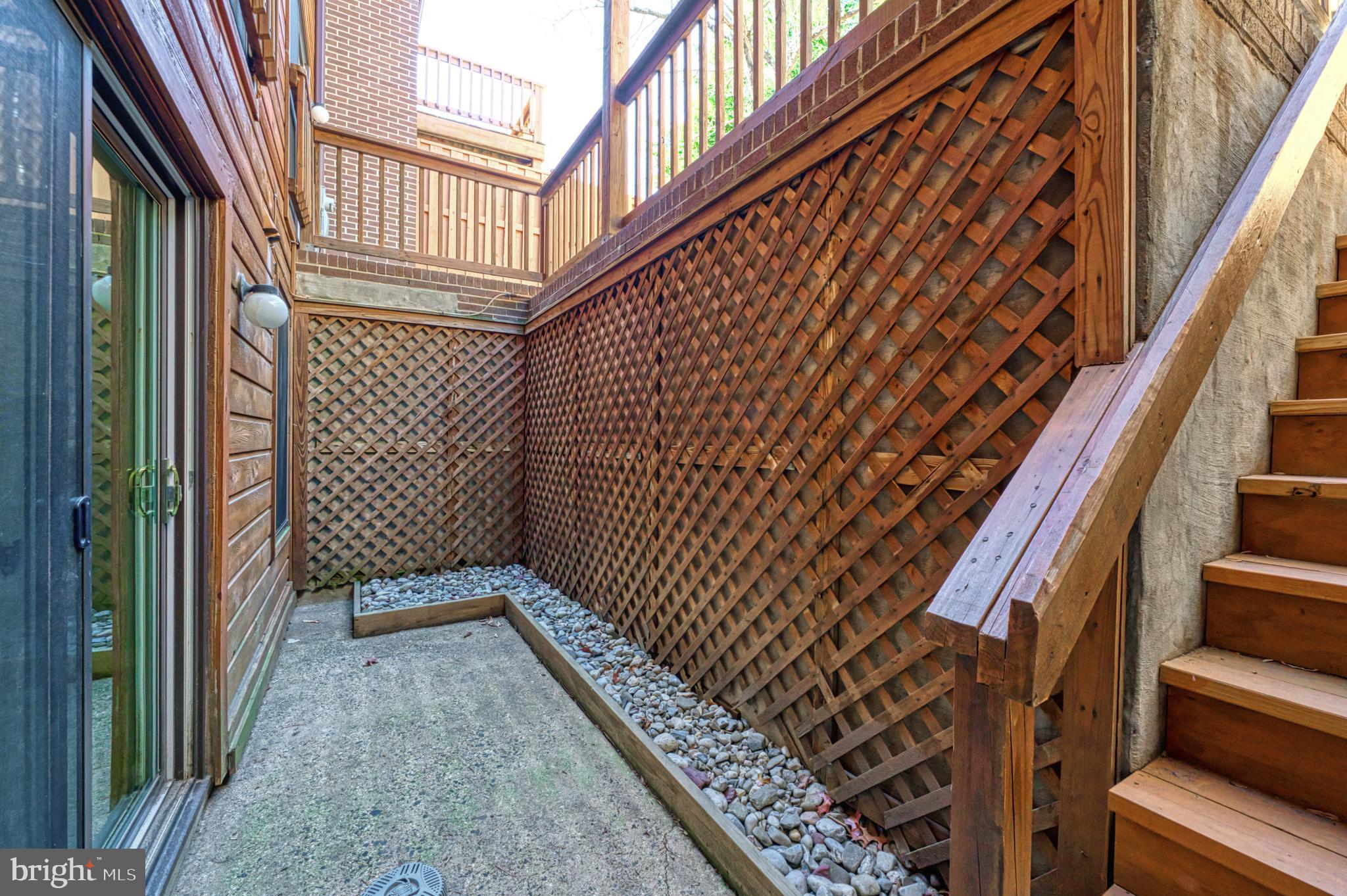 2211 Cedar Cove Ct