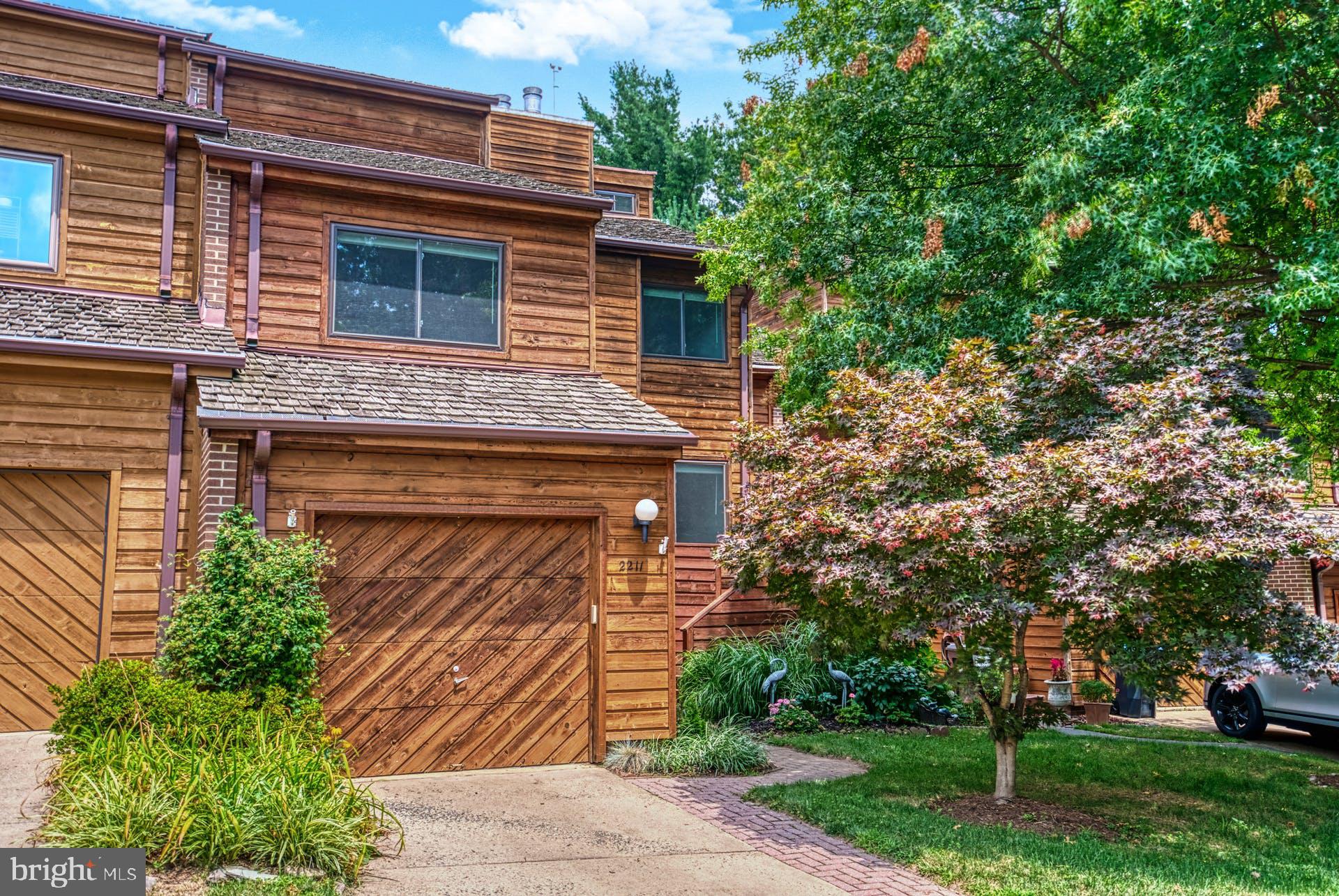 2211 Cedar Cove Ct