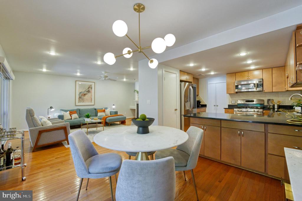 2211 Cedar Cove Ct