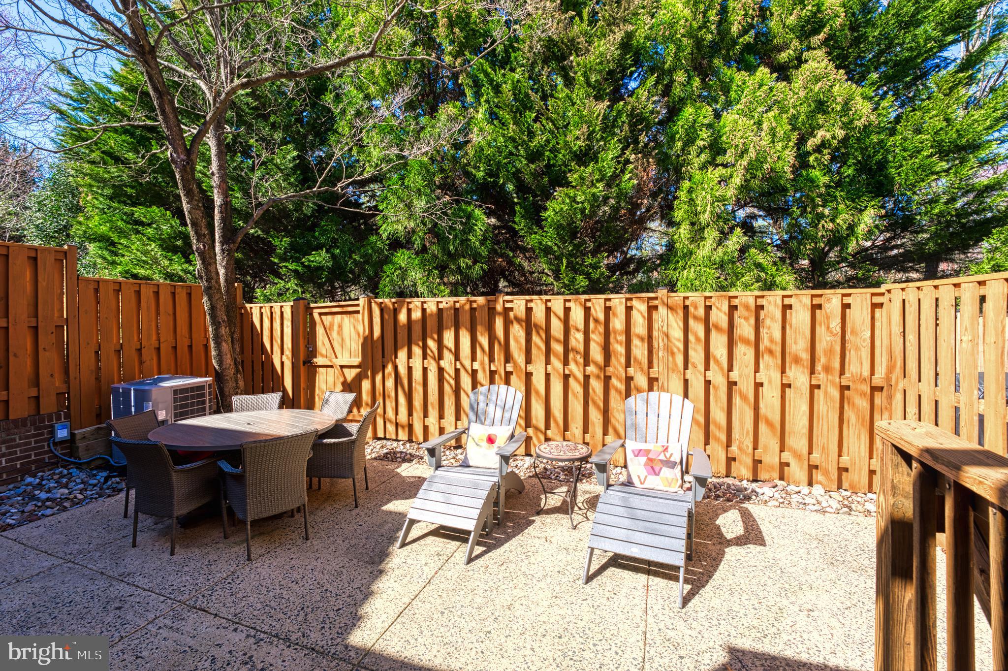2211 Cedar Cove Ct