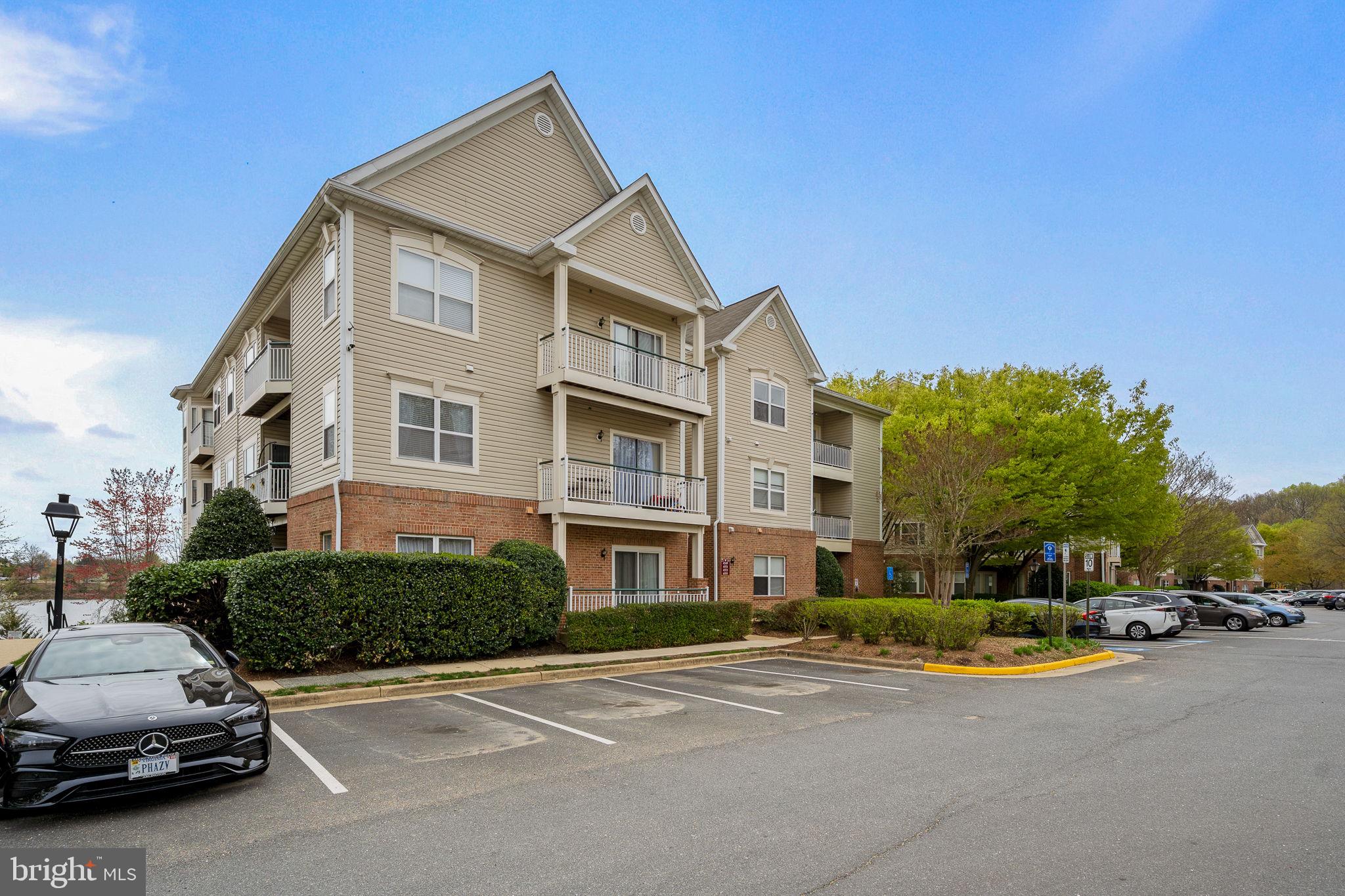 6553 Grange Ln #403