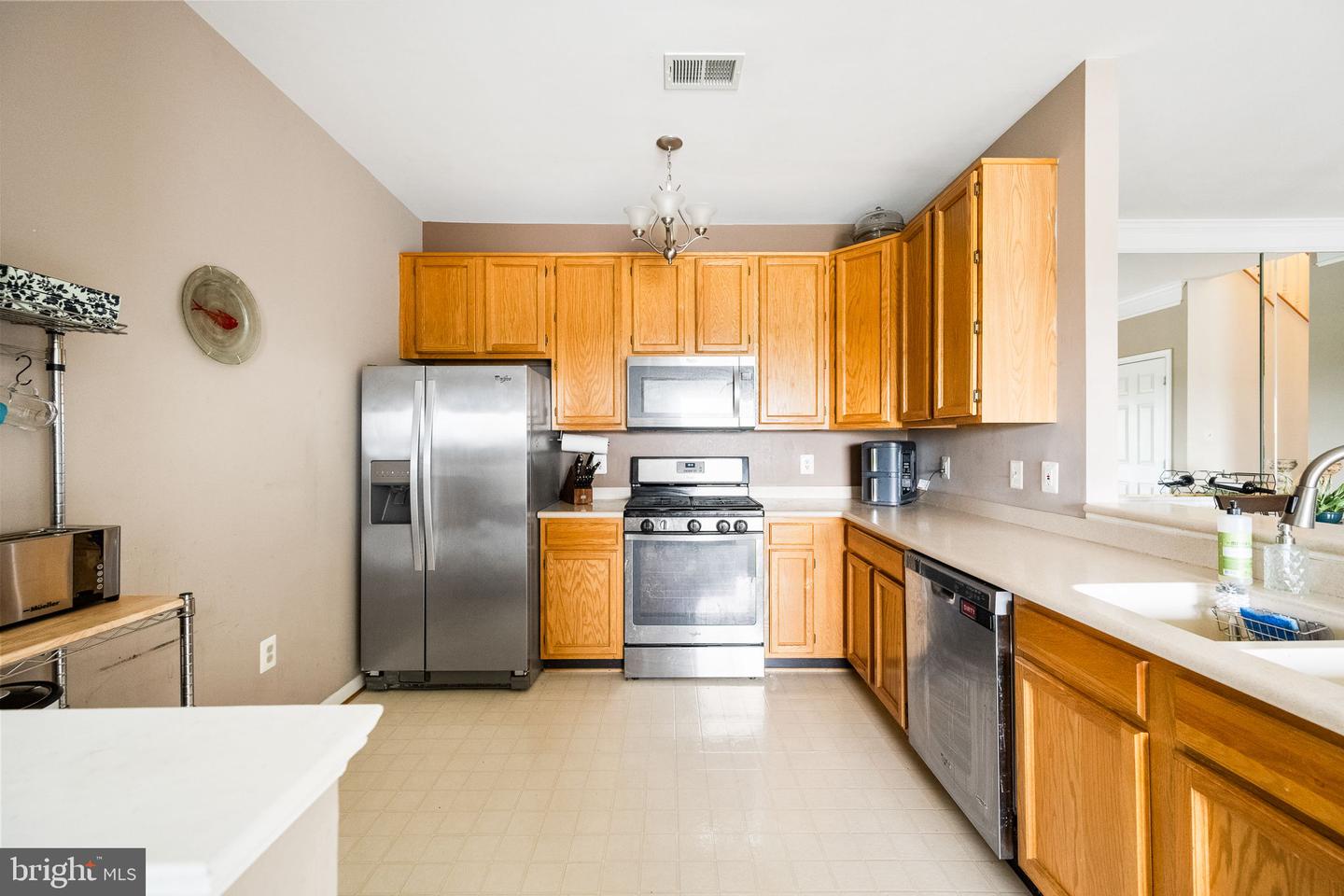 6553 Grange Ln #403