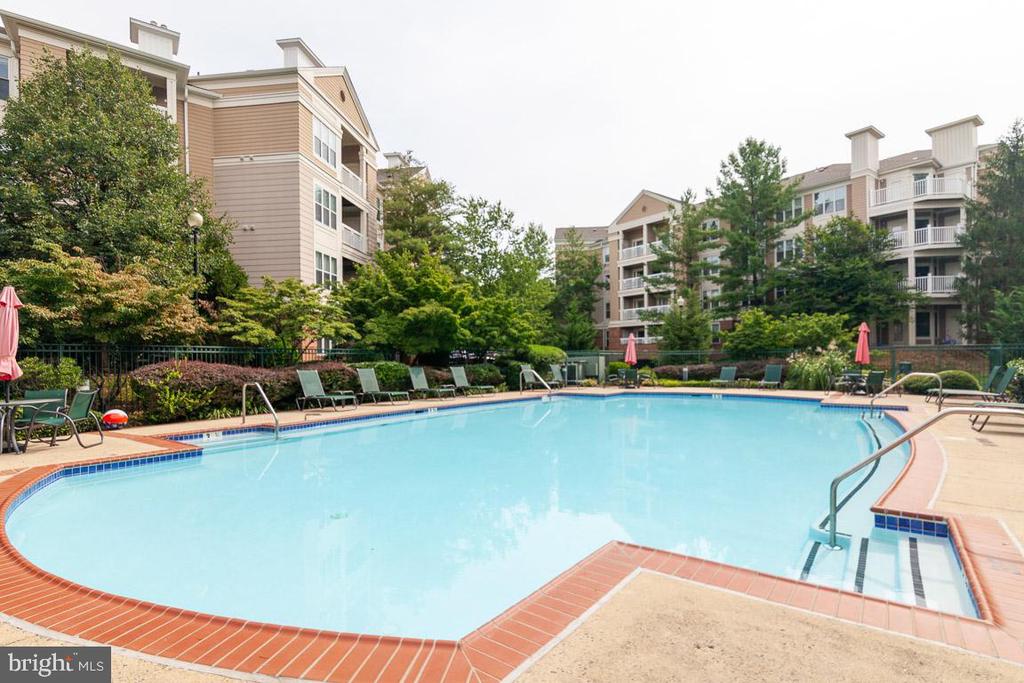 12919 Alton Sq #302