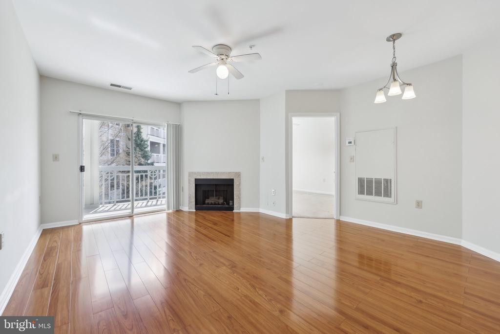 12919 Alton Sq #302