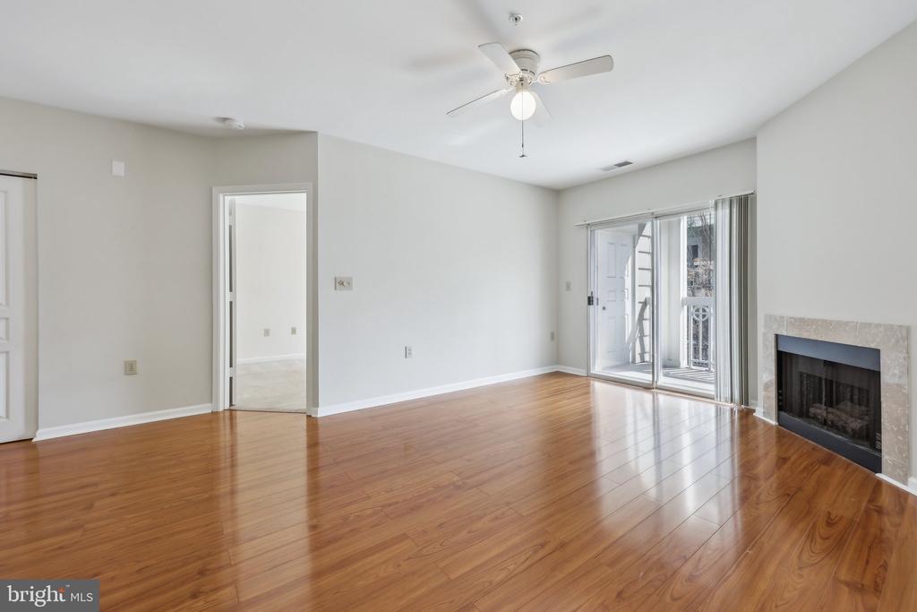 12919 Alton Sq #302