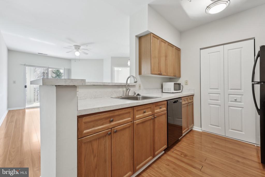 12919 Alton Sq #302