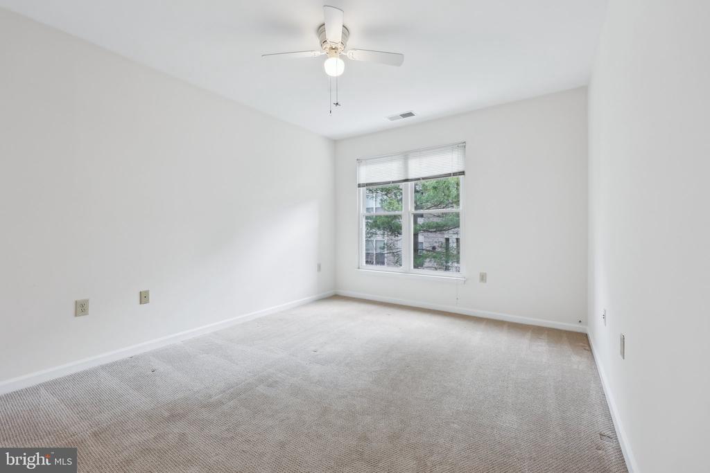 12919 Alton Sq #302