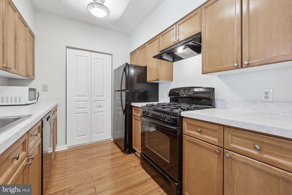 12919 Alton Sq #302