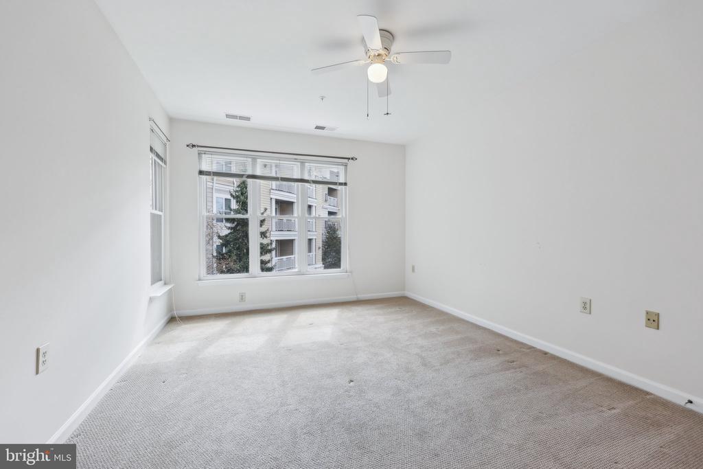 12919 Alton Sq #302