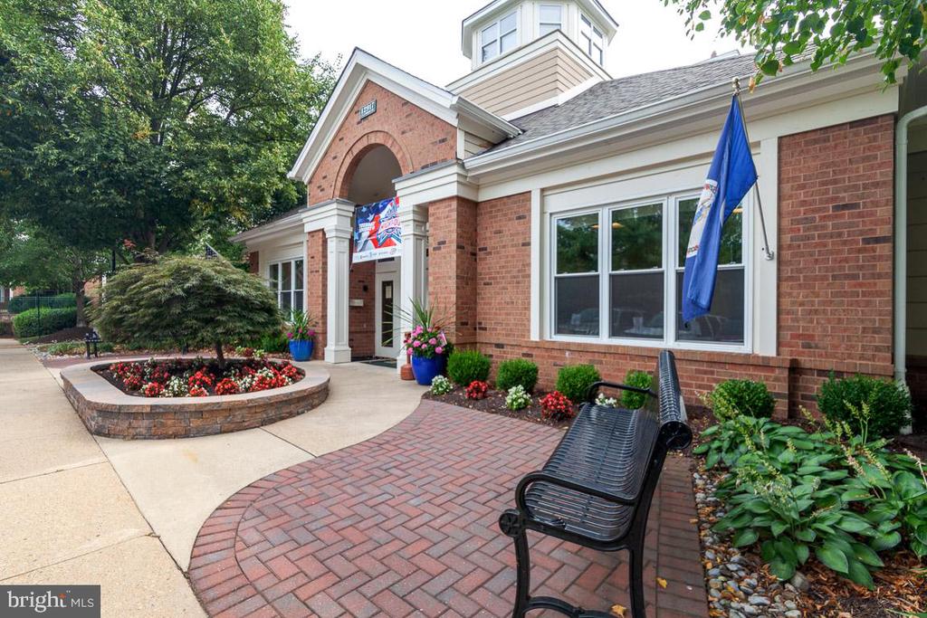 12919 Alton Sq #302