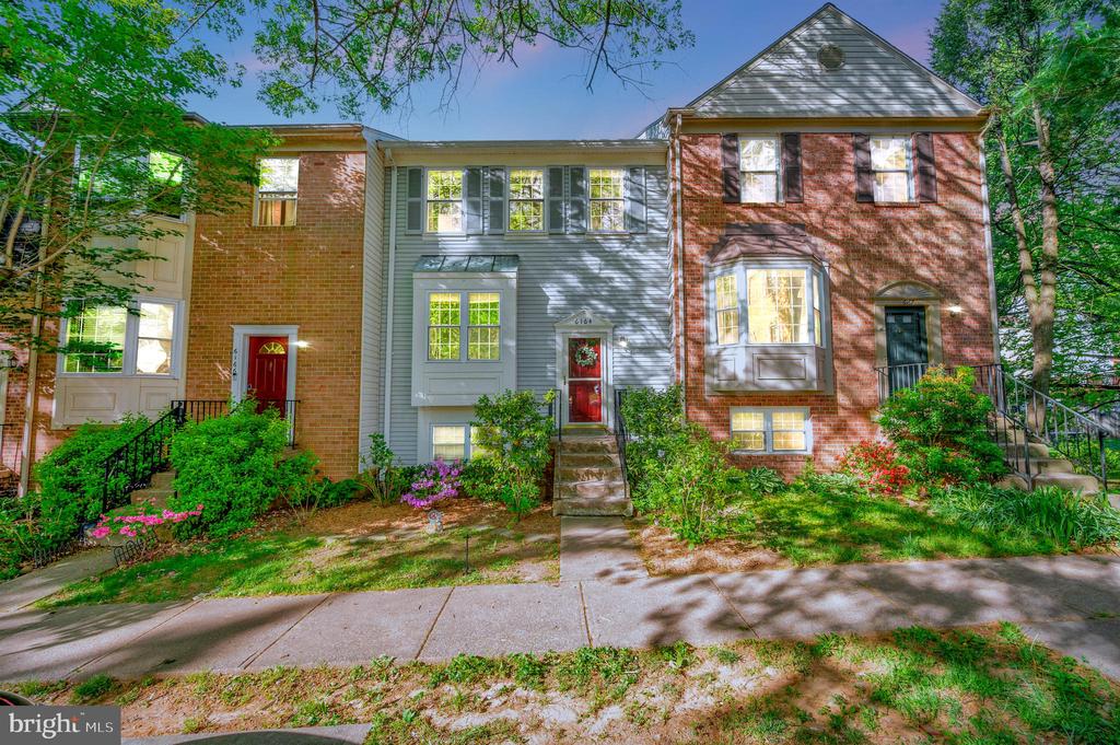 6164 Forest Creek Ct