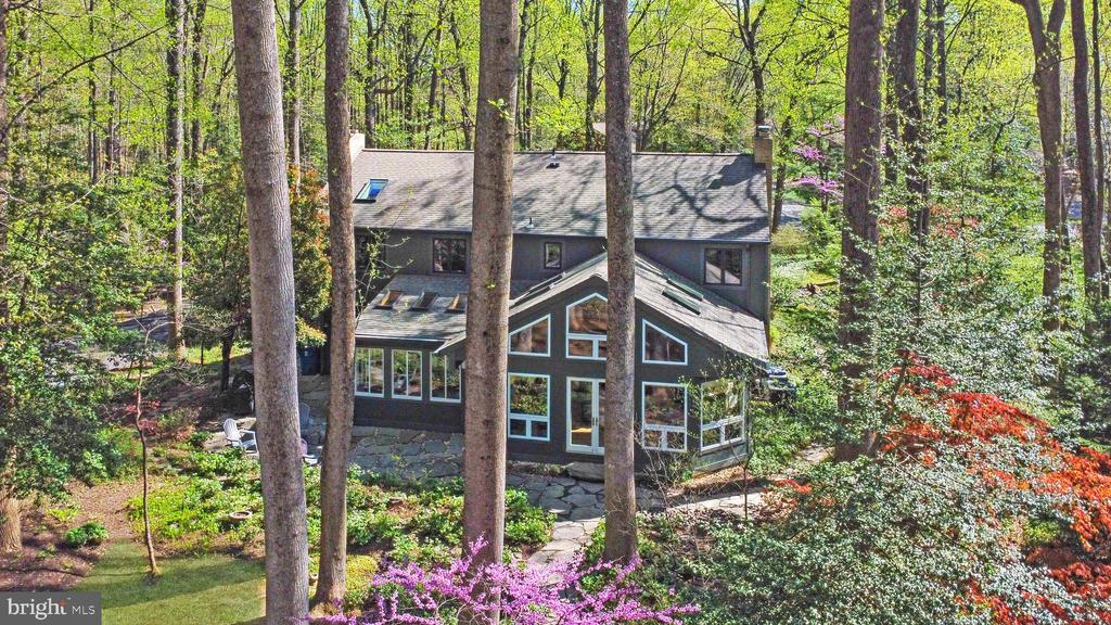 3214 Foxvale Dr