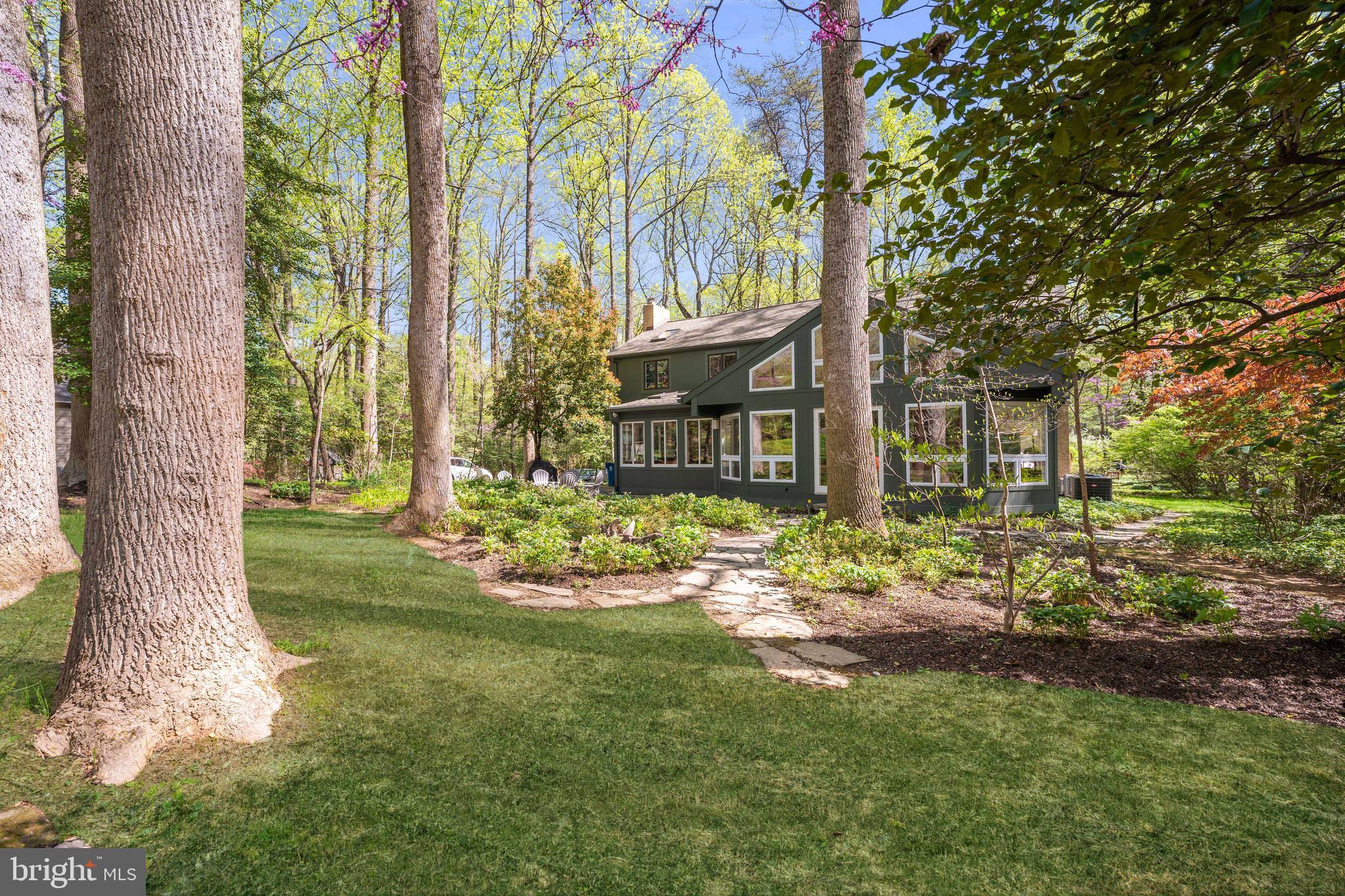 3214 Foxvale Dr