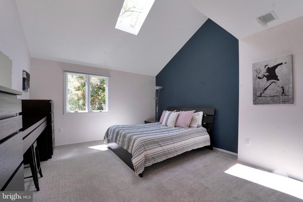 3214 Foxvale Dr