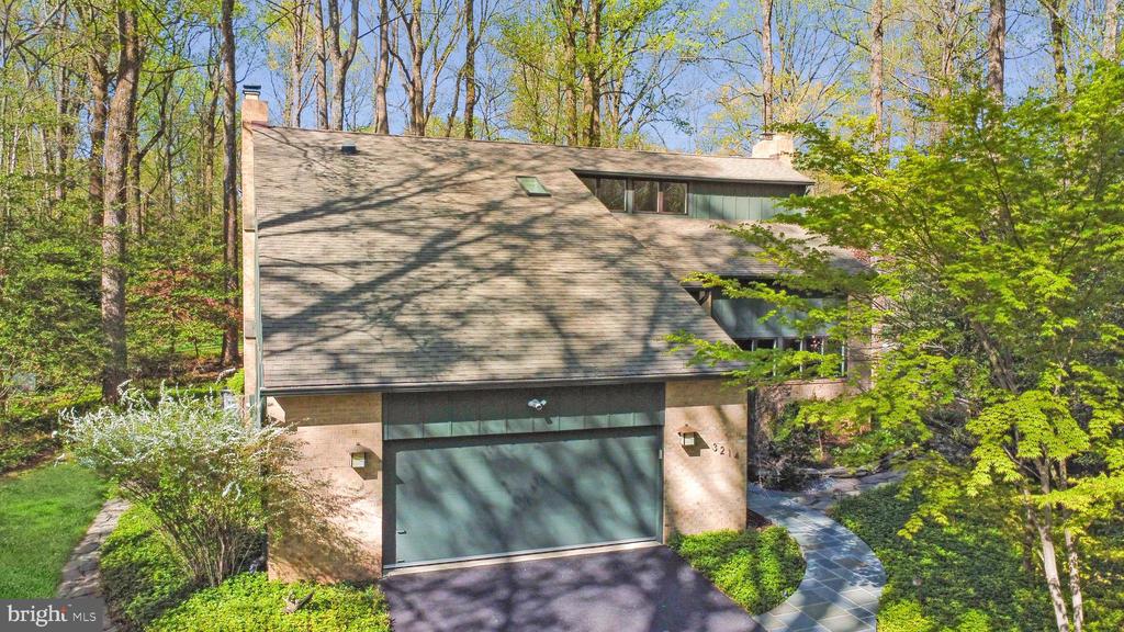 3214 Foxvale Dr