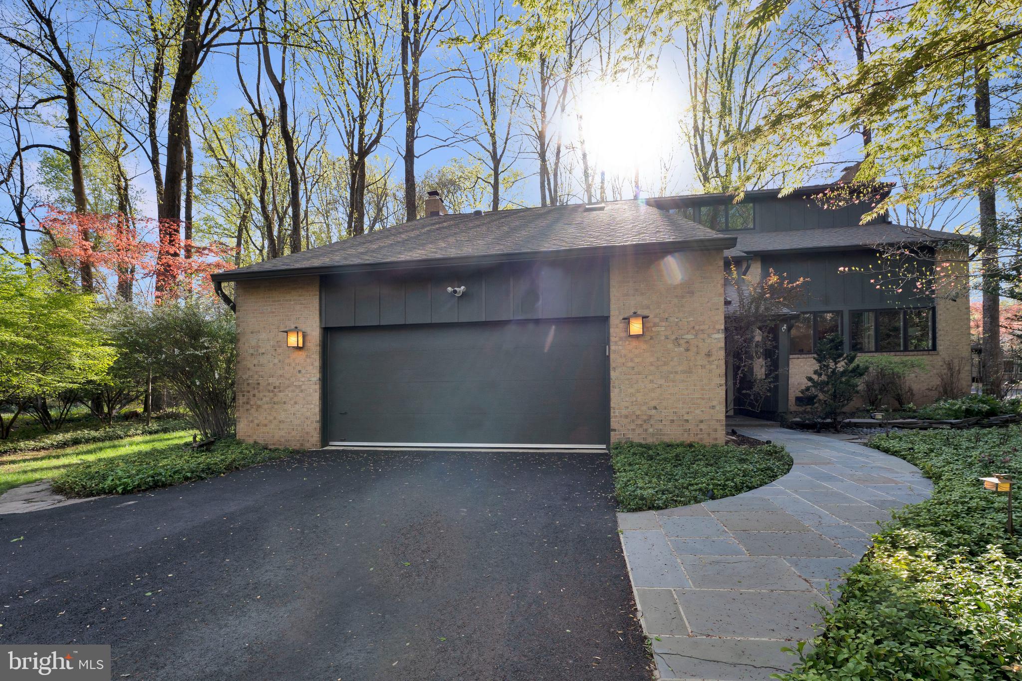 3214 Foxvale Dr