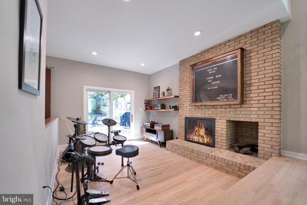 3214 Foxvale Dr