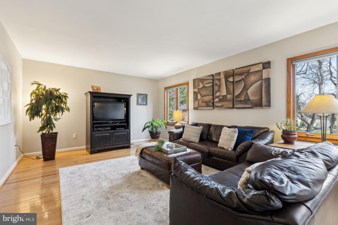 2700 Berryland Dr
